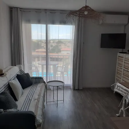 T2 Classes, Climatises, Au 2eme Et 3eme Etage Avec Ascenseur, Vue Panoramique, Parking, Piscine, Wifi Апартаменты