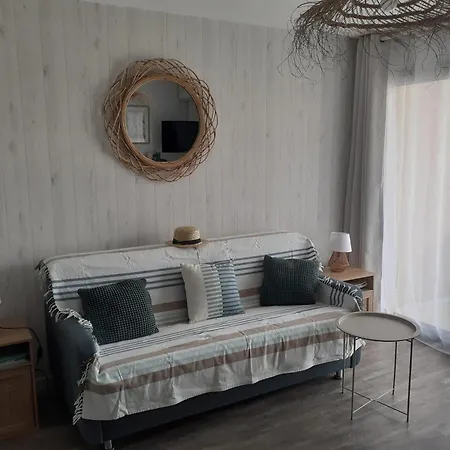 T2 Classes, Climatises, Au 2eme Et 3eme Etage Avec Ascenseur, Vue Panoramique, Parking, Piscine, Wifi Баларук-ле-Бен
