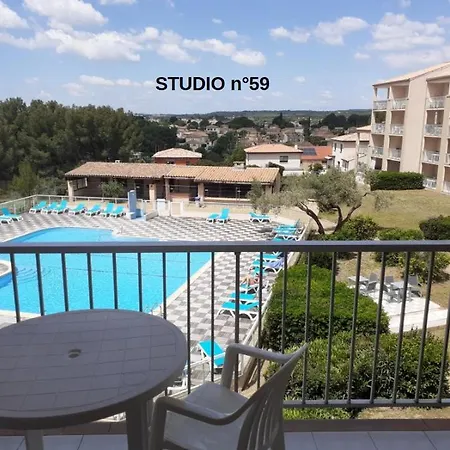 T2 Classes, Climatises, Au 2eme Et 3eme Etage Avec Ascenseur, Vue Panoramique, Parking, Piscine, Wifi *
