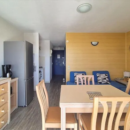 Studio59, Climatise, Parking, Piscine, Vue, Wifi Gratuit Апартаменты *