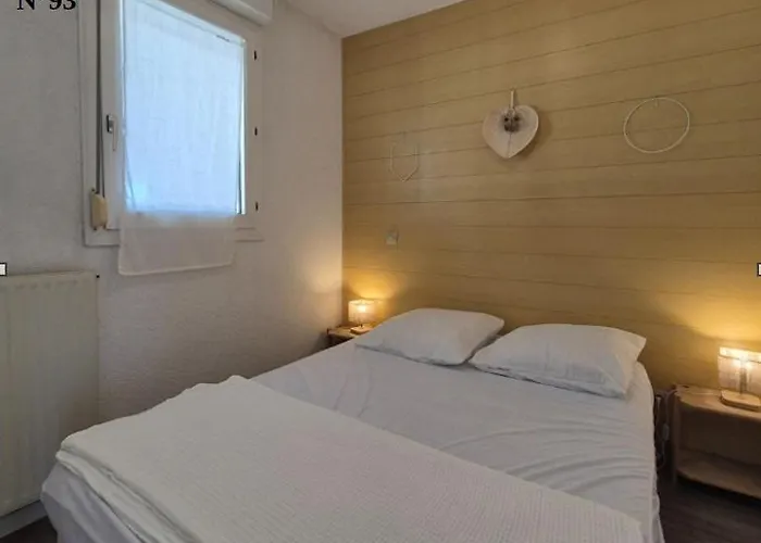 T2 Ou Classes, Climatises, Au 2eme Et 3eme Etage Avec Ascenseur, Vue Panoramique, Parking, Piscine, Wifi Apartament *