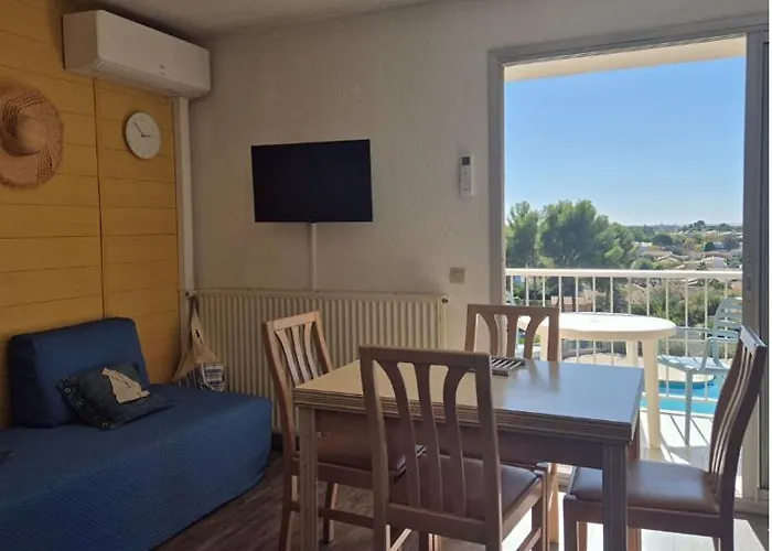Apartament T2 Ou Classes, Climatises, Au 2eme Et 3eme Etage Avec Ascenseur, Vue Panoramique, Parking, Piscine, Wifi Balaruc-les-Bains