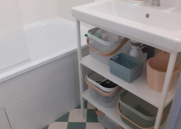 Appartement Ou T2 Climatises, Vue, Parking, Piscine, Wifi Gratuit *